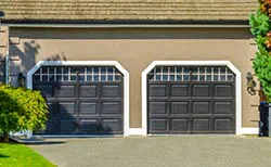 United Garage Door Service Strongsville, OH 440-482-0984